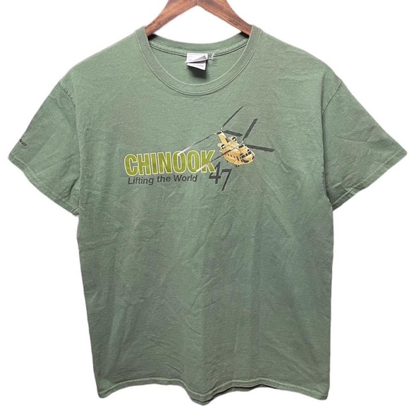 boeing Other - Boeing chinook 47 lifting the world military aircraft flying crewneck T-shirt